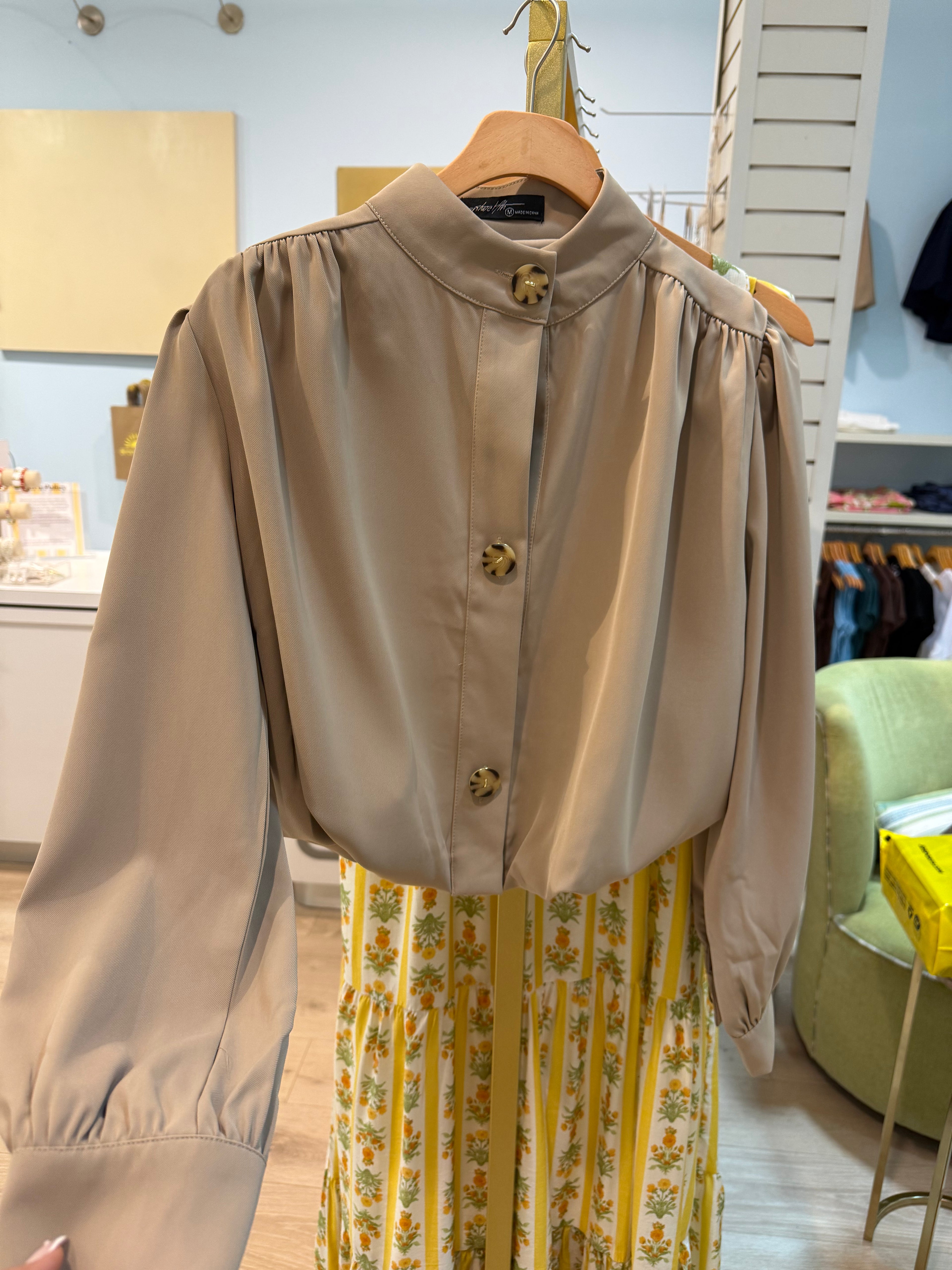 Bubble hem button up jacket