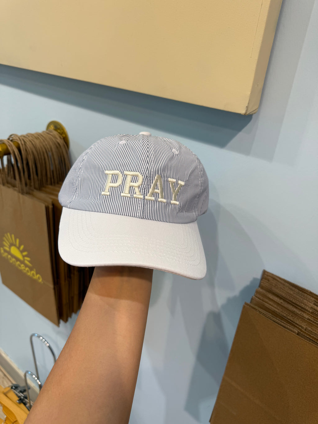 pray hat