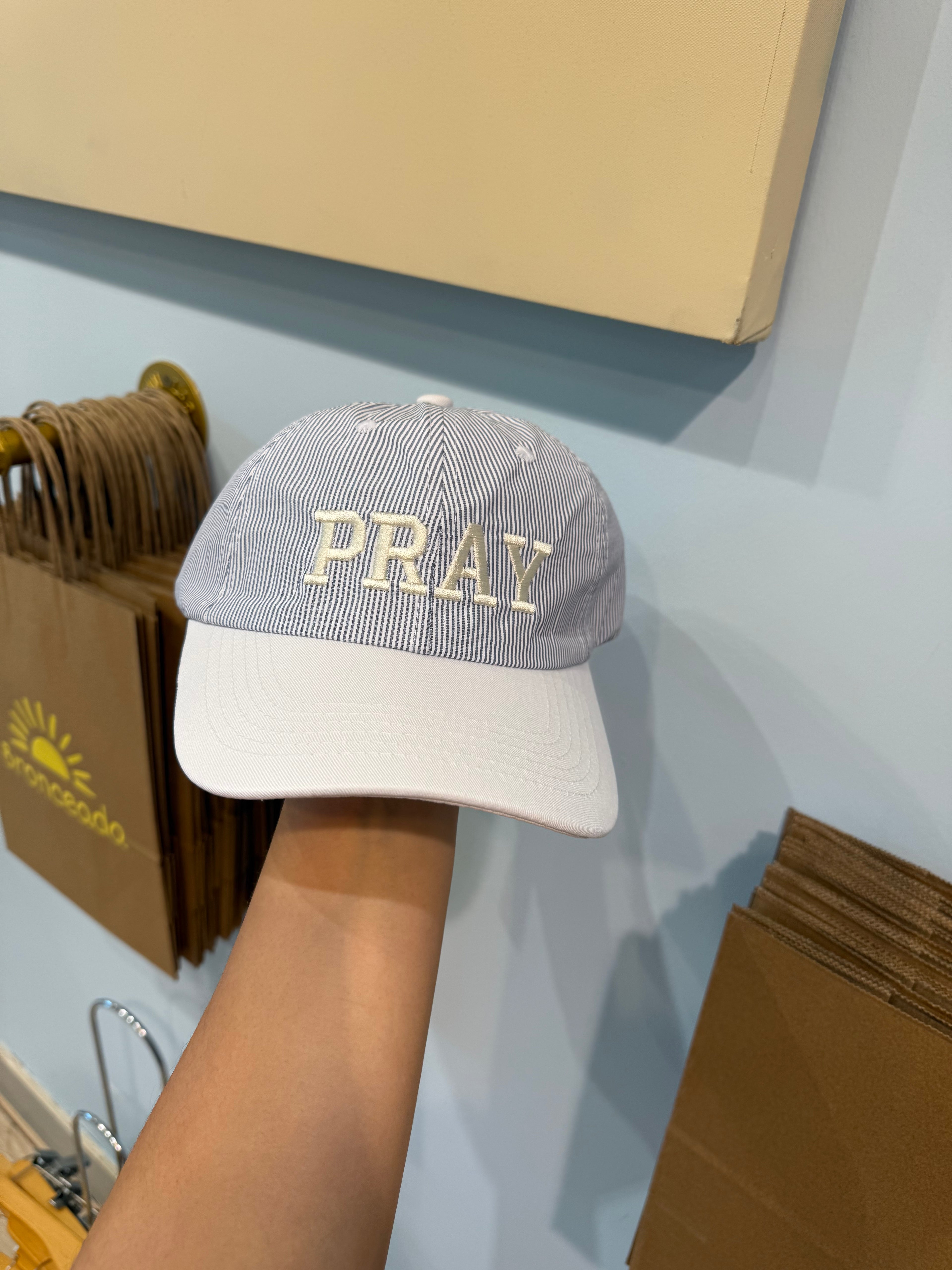pray hat