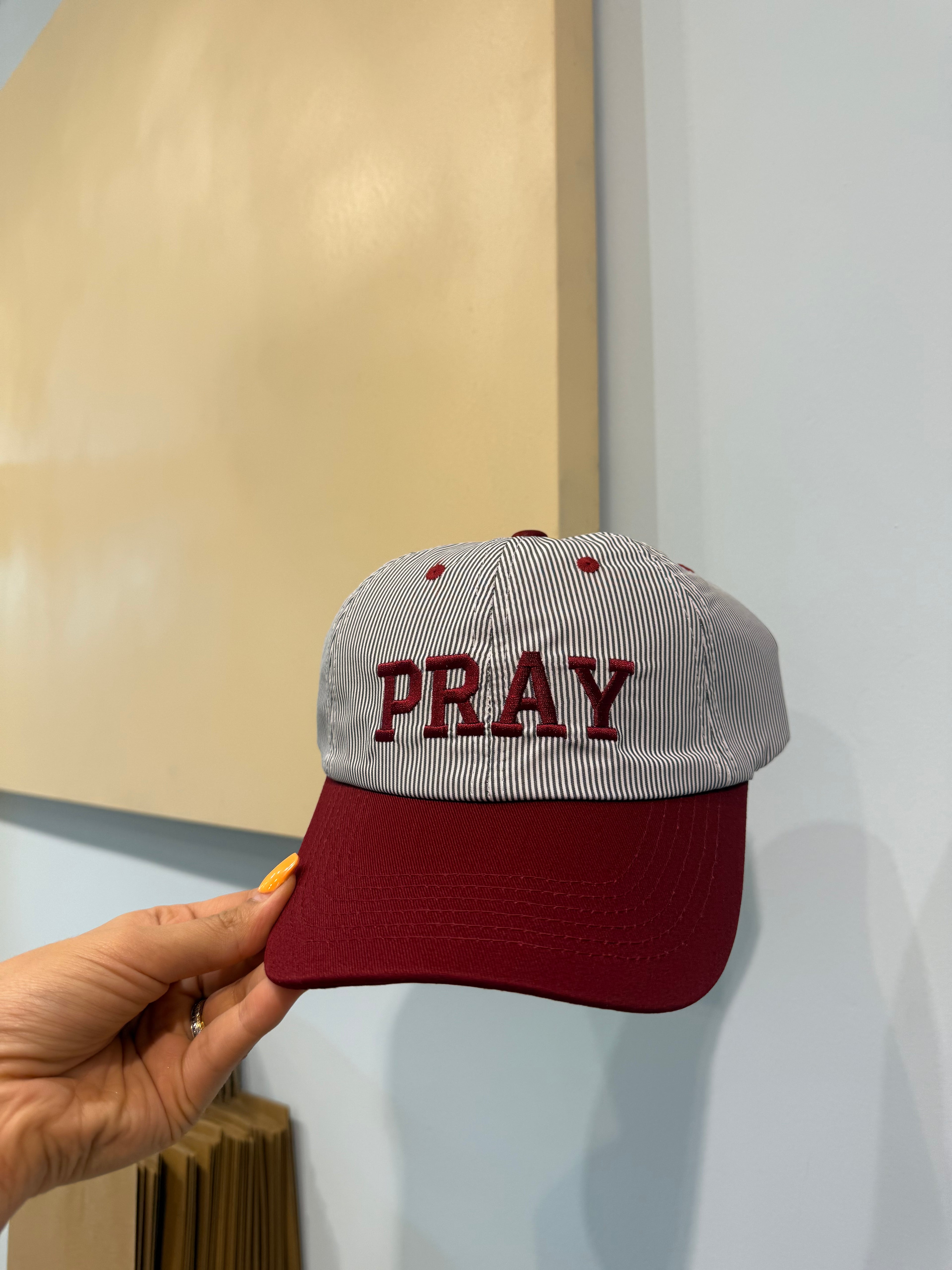 pray hat