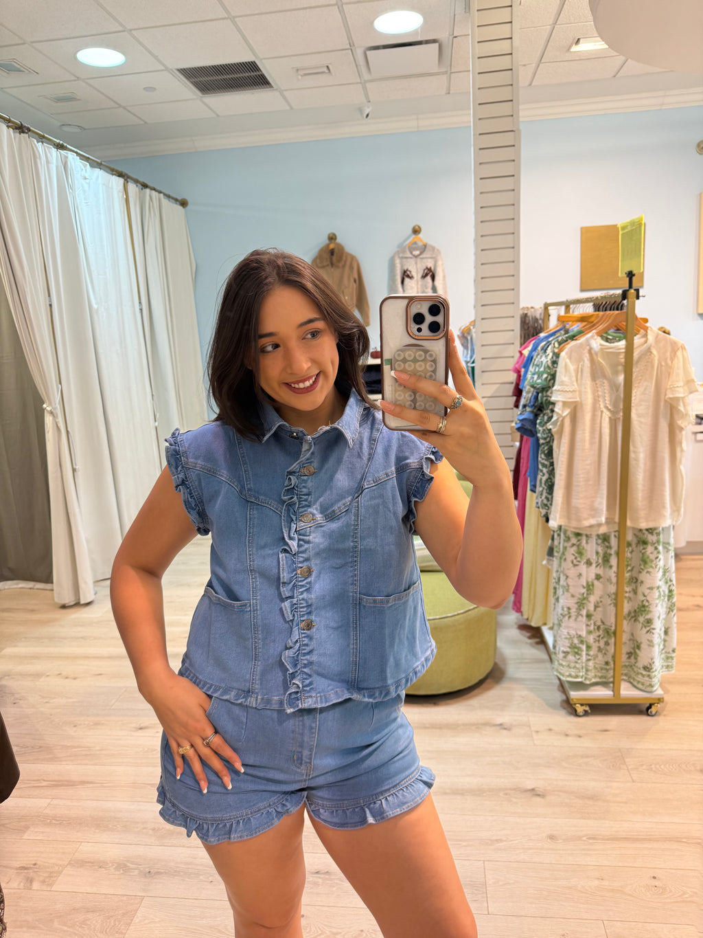 Daisy Ruffled Shorts