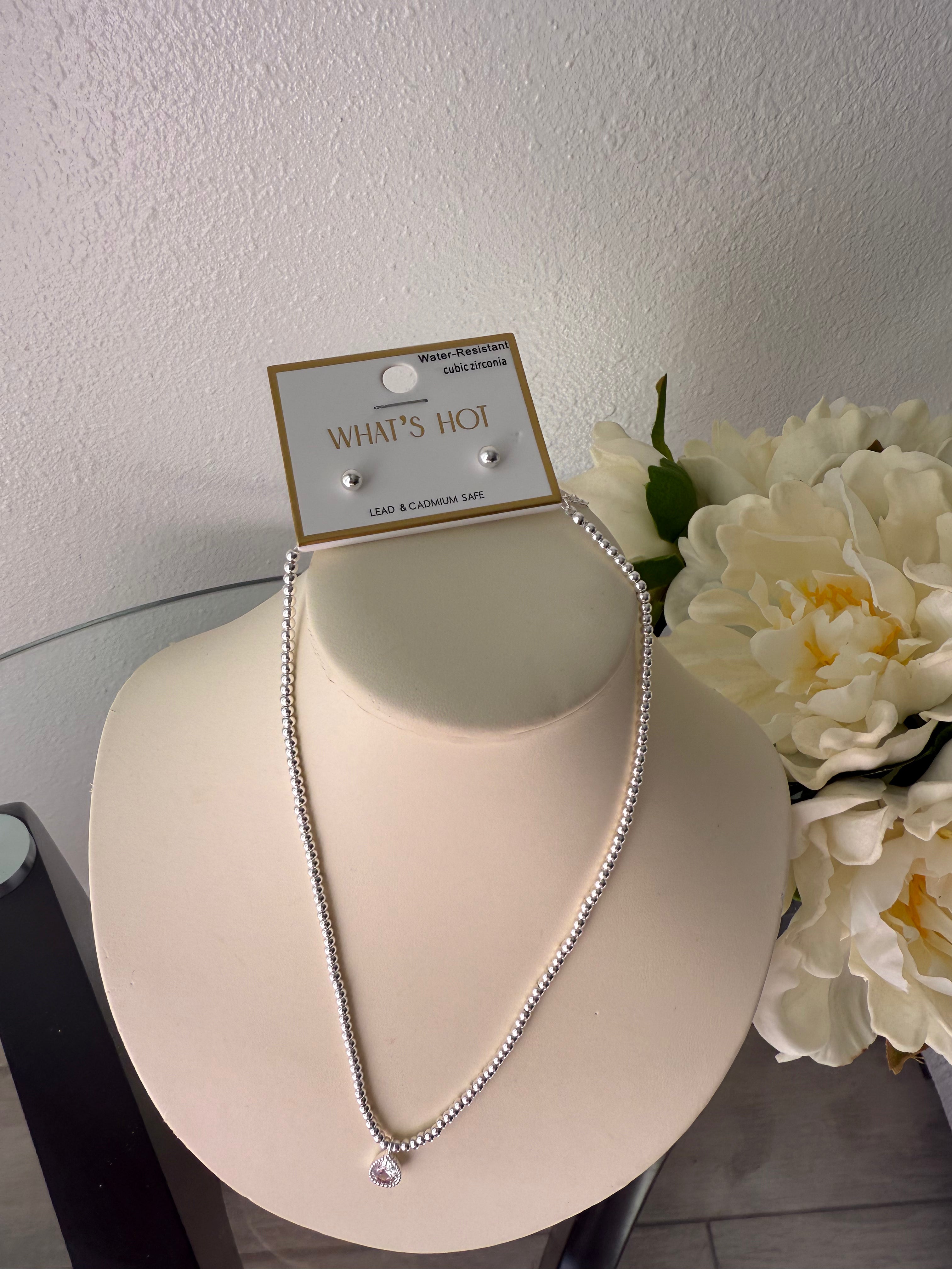 elegant teardrop pendant necklace