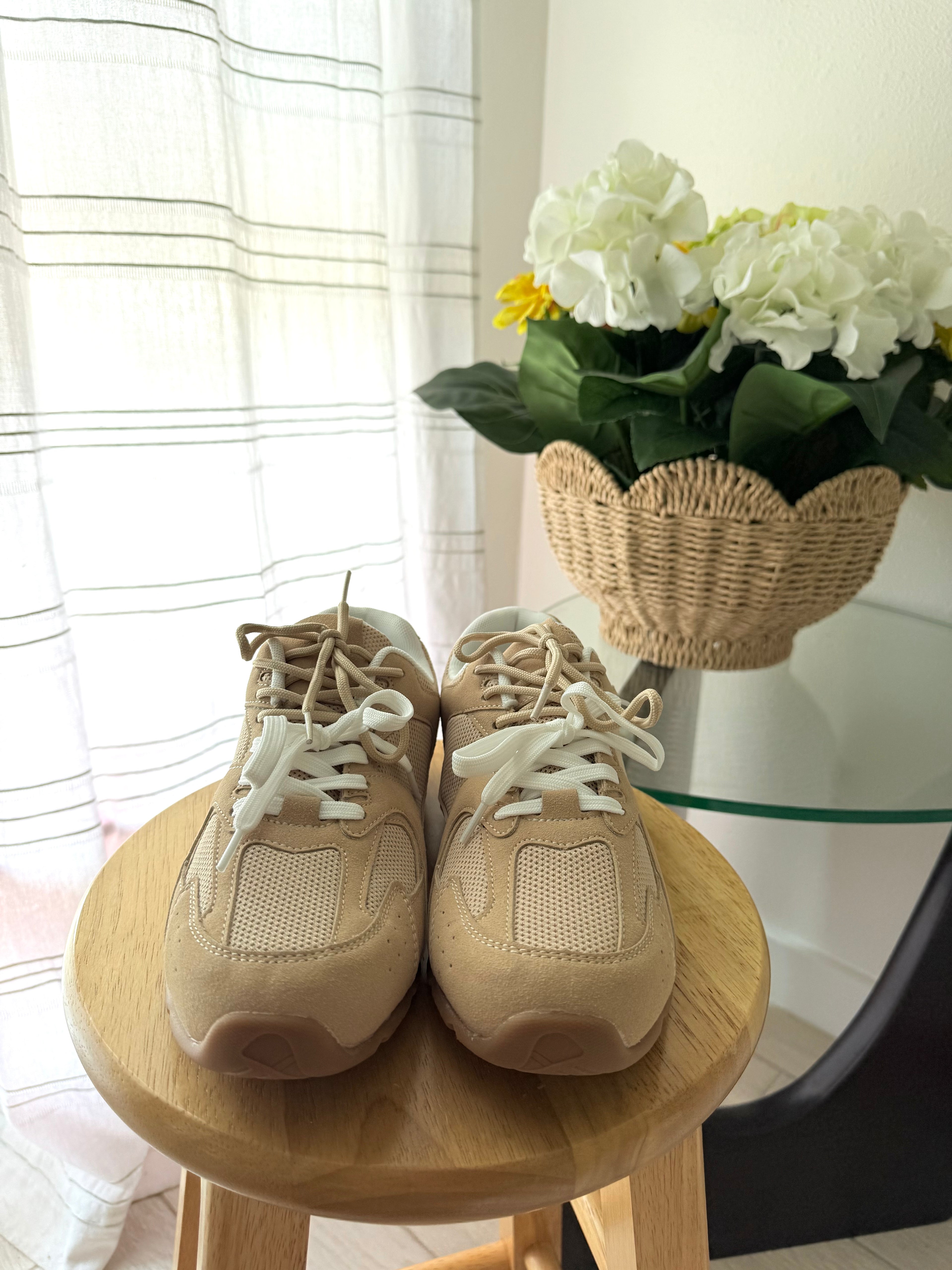Everyday sneakers