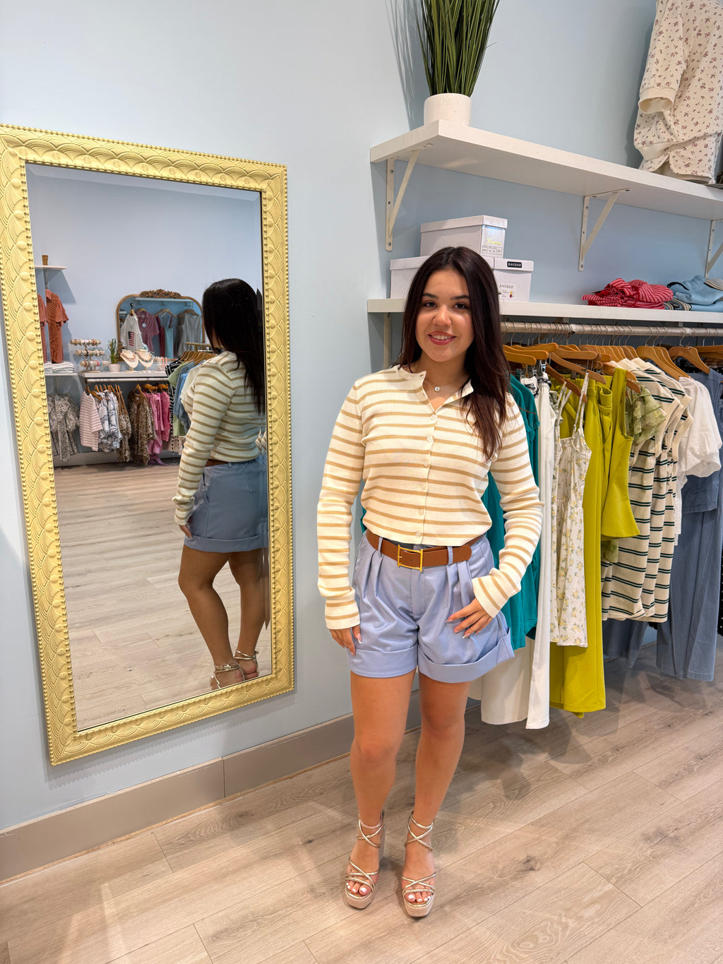 shorts with brown chunky belt