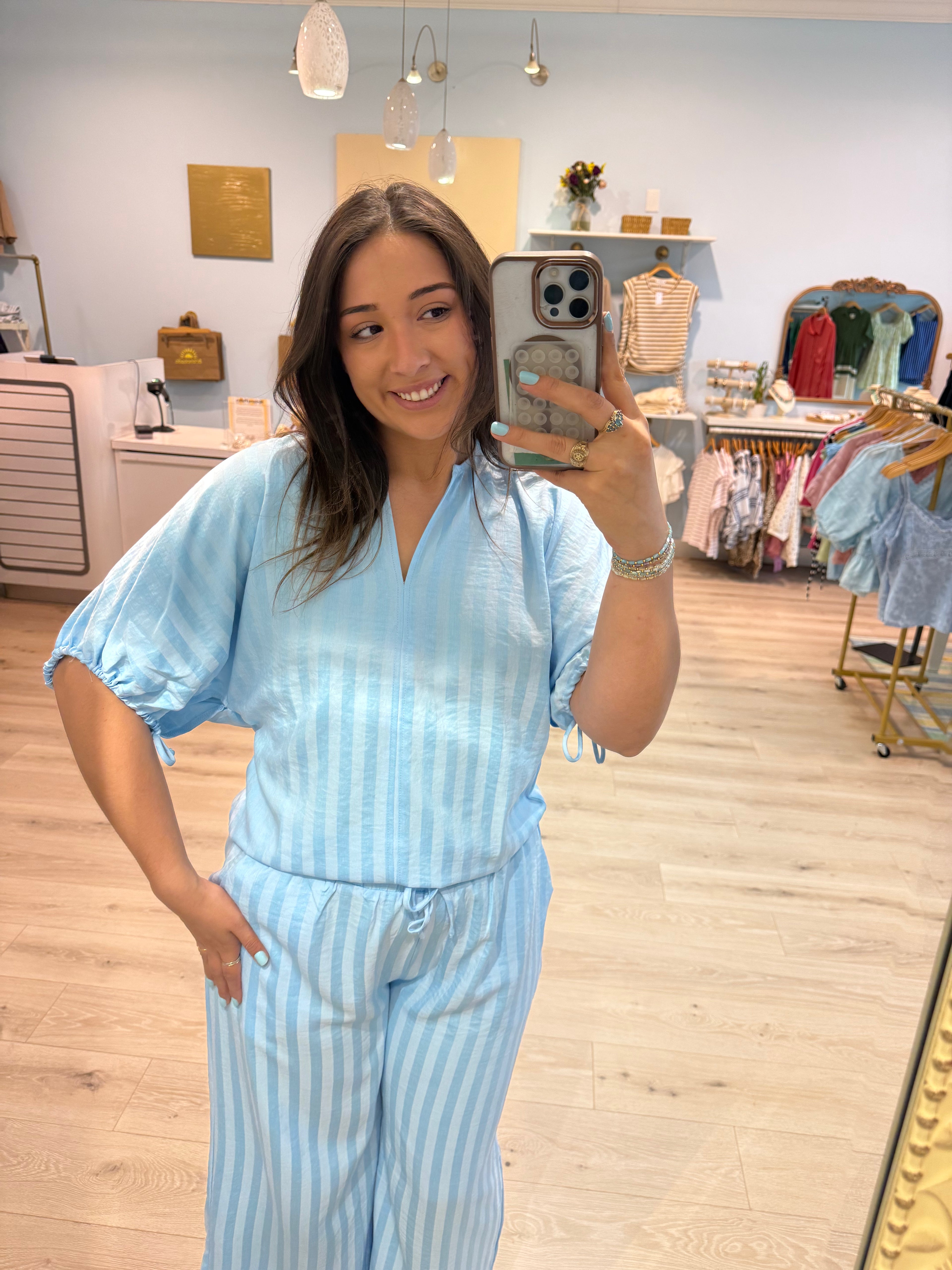 adjustable tie puff top