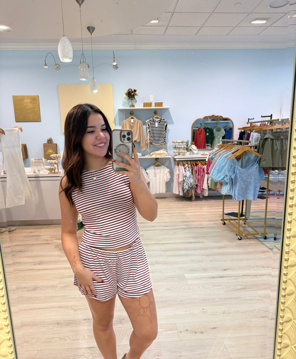 stripped short tank set