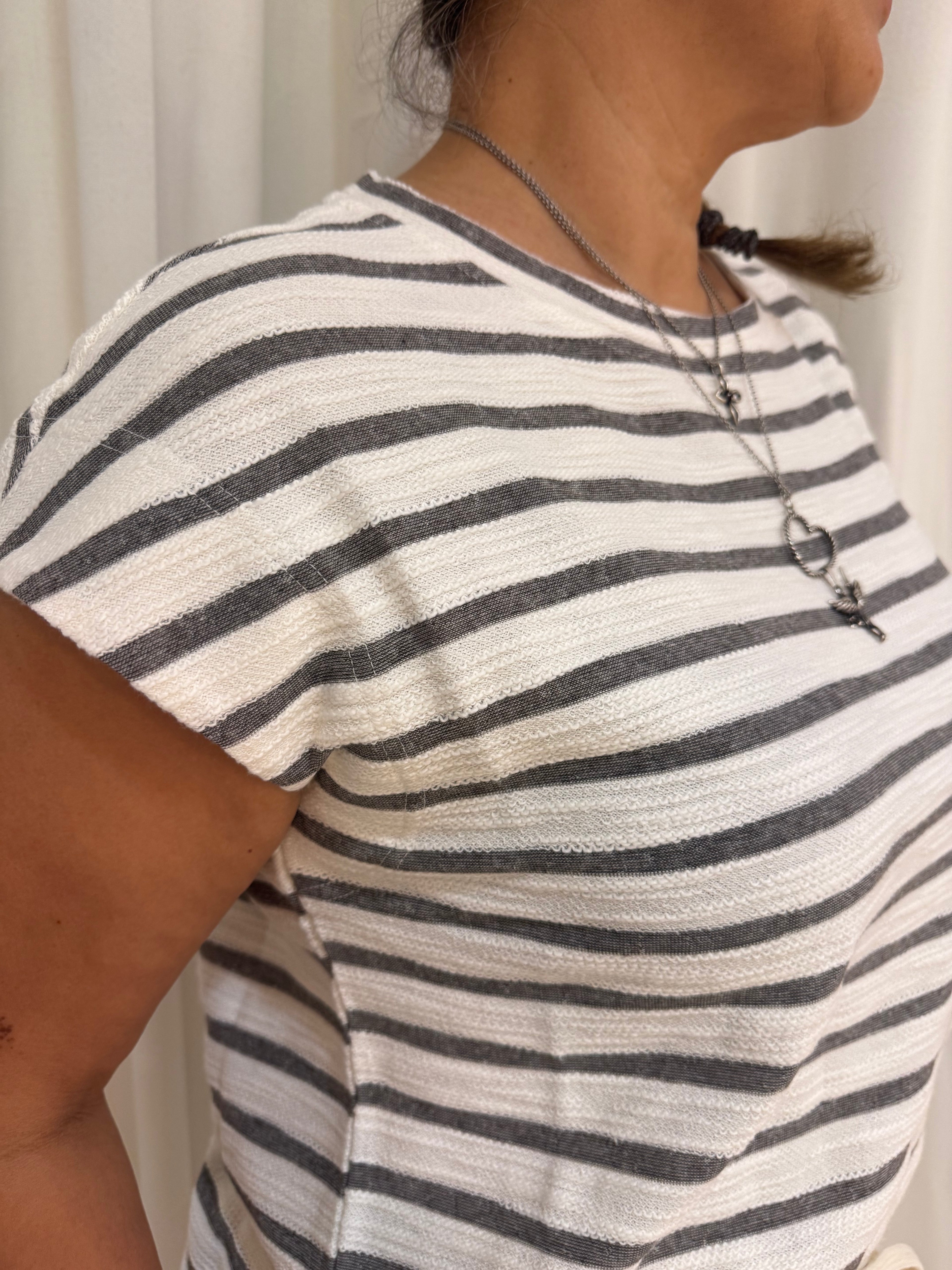 grey stripped t shirt