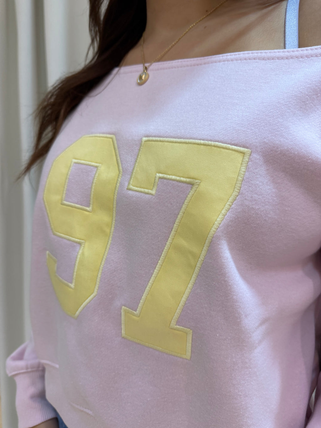 off the shoulder sweater shirt